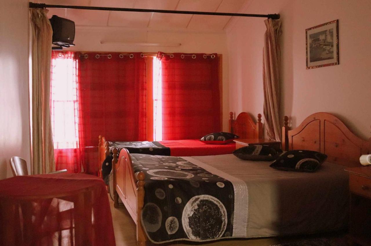 Alojamento Estrela Peles Sabugueiro  Buitenkant foto